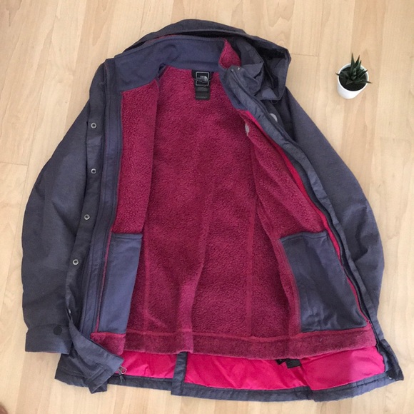 THE NORTH FACE 3 in 1 Winter Coat - Picture 3 of 7
